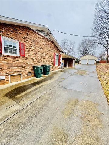 706 Crooked Run Road, Rural Hall, NC 27045