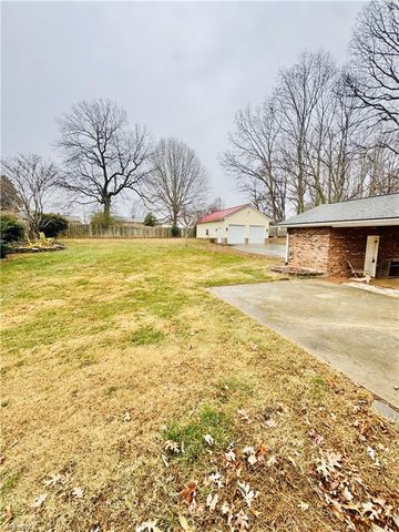 706 Crooked Run Road, Rural Hall, NC 27045