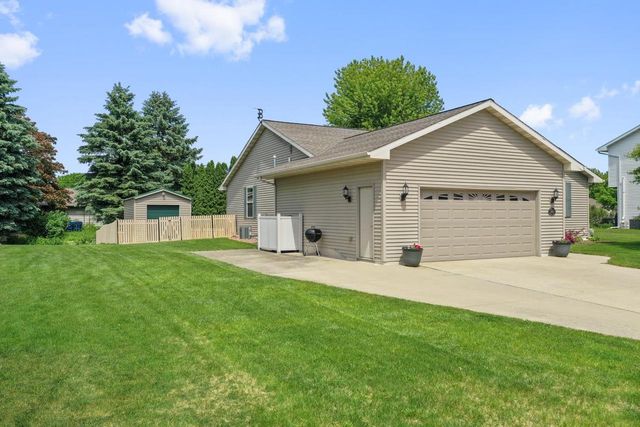 1603 MCRAE PLACE, Green Bay, WI 54311