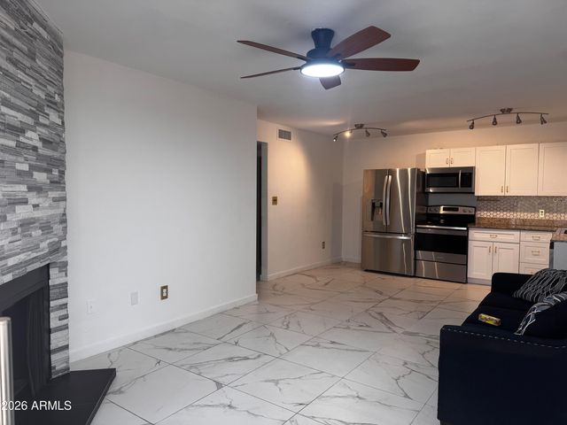 3002 N 70TH Street 117, Scottsdale, AZ 85251