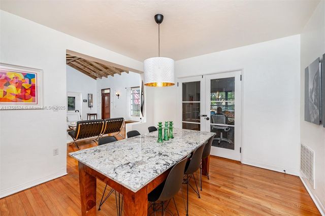 551 Morningside Dr, Miami Springs, FL 33166