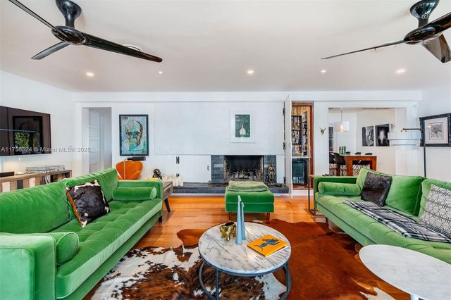 551 Morningside Dr, Miami Springs, FL 33166