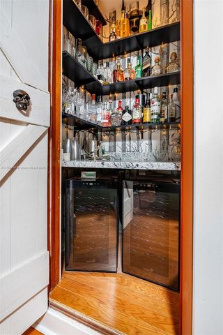 551 Morningside Dr, Miami Springs, FL 33166