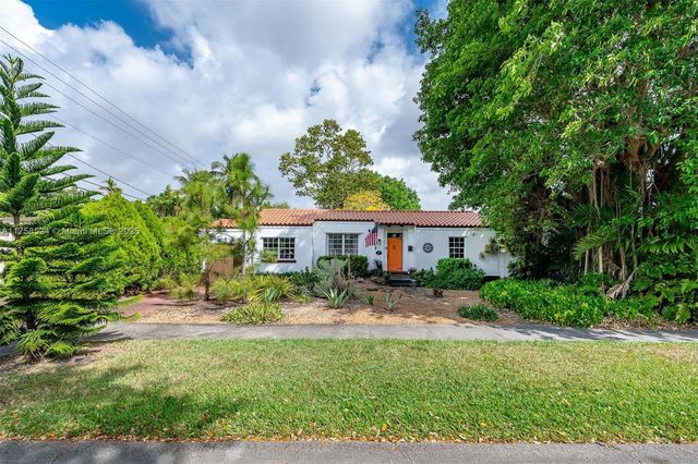 551 Morningside Dr, Miami Springs, FL 33166