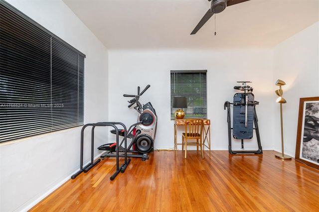 551 Morningside Dr, Miami Springs, FL 33166