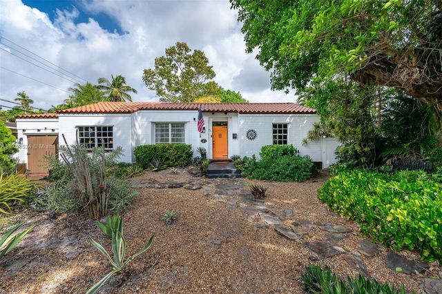 551 Morningside Dr, Miami Springs, FL 33166