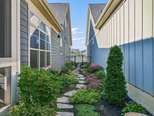 5195 Bluffton Way, Delaware, OH 43015