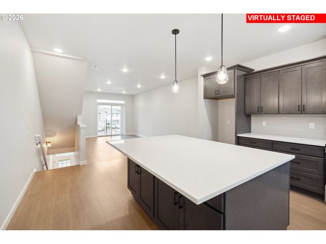 3421 Se EVERWOOD Ln, Hillsboro, OR 97123