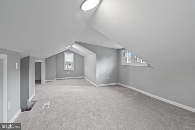 50 N LIPPINCOTT AVE, Maple Shade, NJ 08052