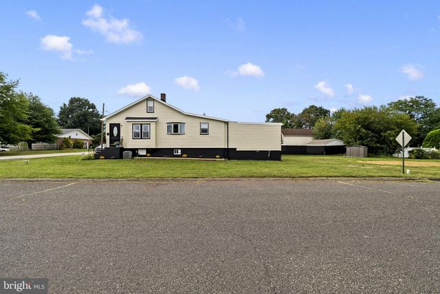 50 N LIPPINCOTT AVE, Maple Shade, NJ 08052