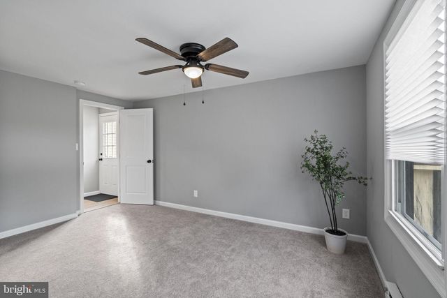 50 N LIPPINCOTT AVE, Maple Shade, NJ 08052