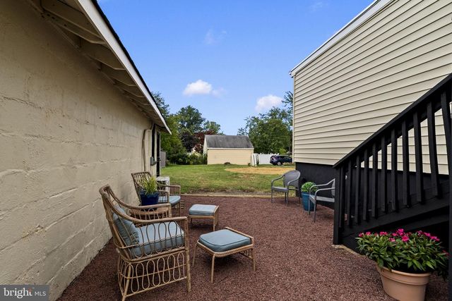50 N LIPPINCOTT AVE, Maple Shade, NJ 08052