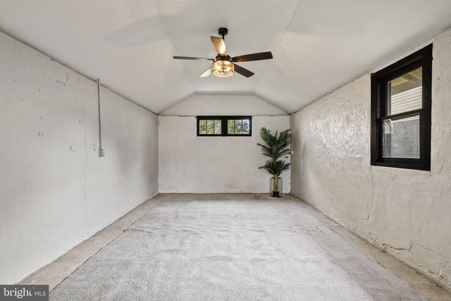 50 N LIPPINCOTT AVE, Maple Shade, NJ 08052