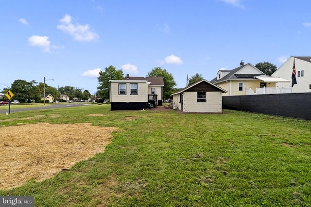 50 N LIPPINCOTT AVE, Maple Shade, NJ 08052