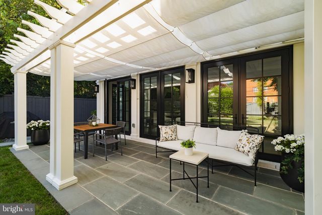3117 38TH ST NW, Washington, DC 20016