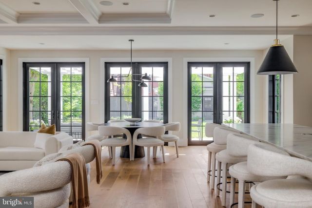 3117 38TH ST NW, Washington, DC 20016