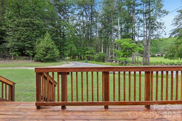 611 Reeves Cove Road, Candler, NC 28715