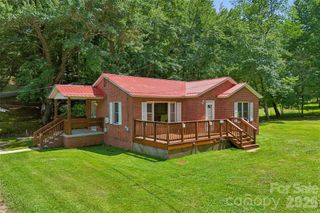 611 Reeves Cove Road, Candler, NC 28715