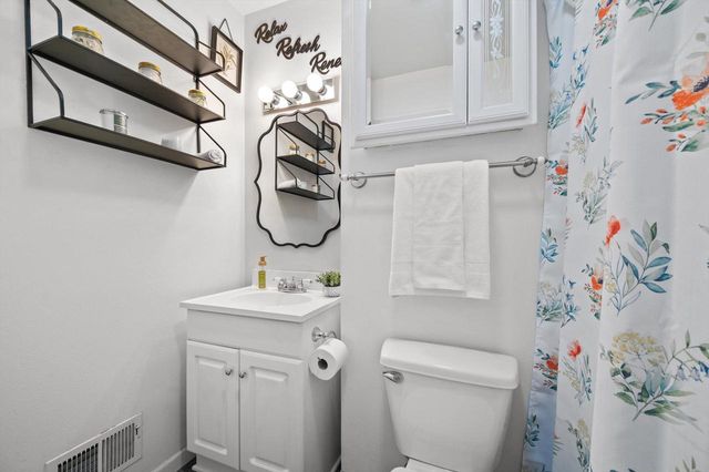 9043 W Grantosa DRIVE, Milwaukee, WI 53225