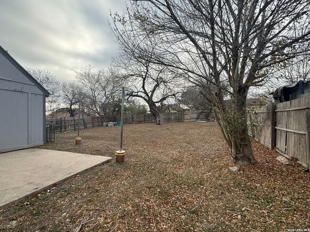 9235 Echo Port, San Antonio, TX 78242