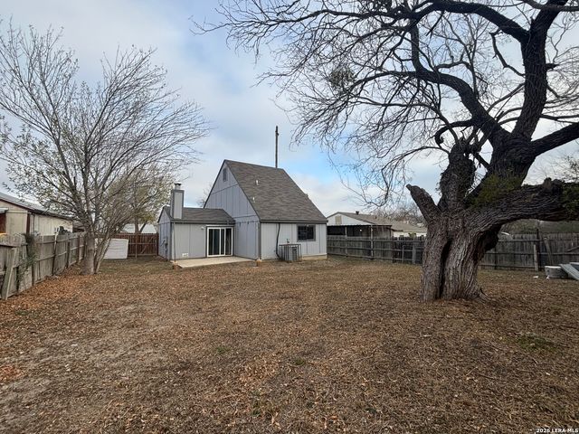 9235 Echo Port, San Antonio, TX 78242