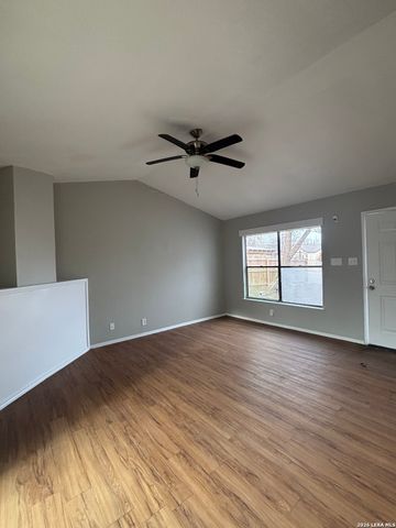 9235 Echo Port, San Antonio, TX 78242