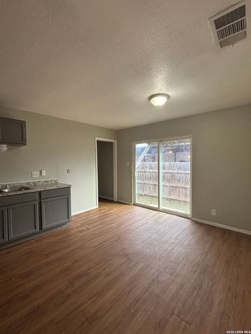 9235 Echo Port, San Antonio, TX 78242