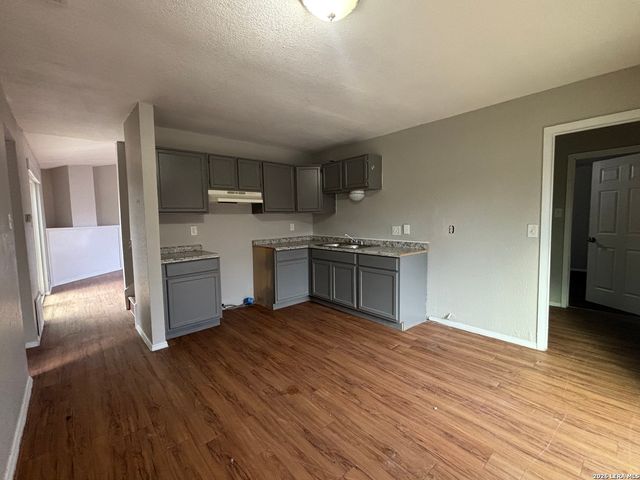 9235 Echo Port, San Antonio, TX 78242