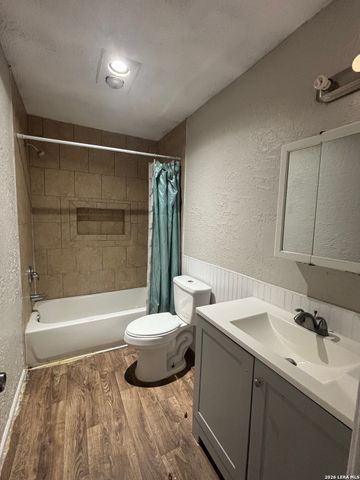 9235 Echo Port, San Antonio, TX 78242