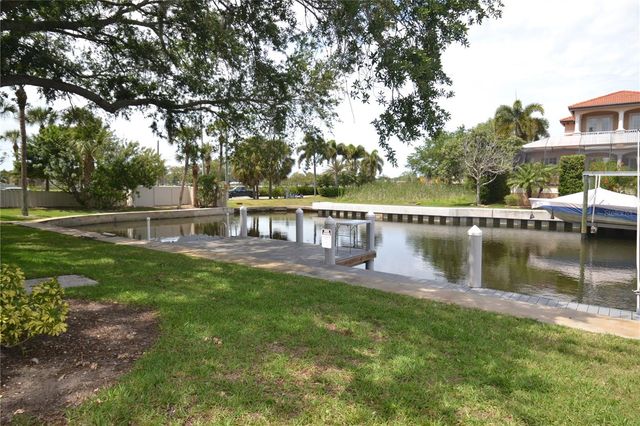 329 MOORINGS COVE DRIVE, Tarpon Springs, FL 34689