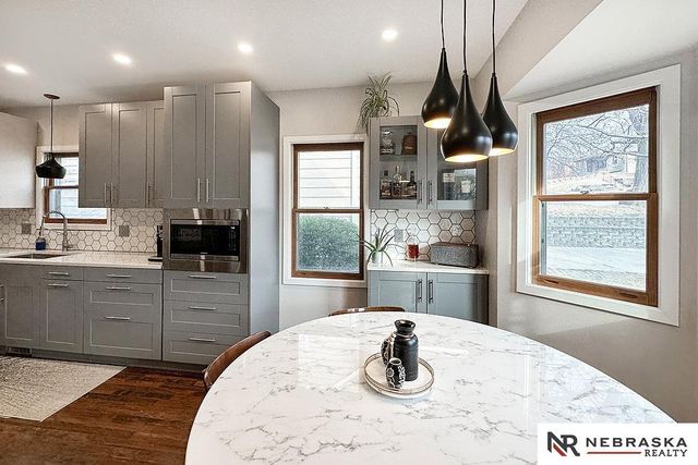 4548 Mason Street, Omaha, NE 68106