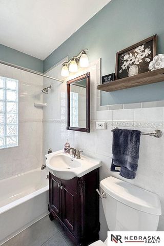 4548 Mason Street, Omaha, NE 68106