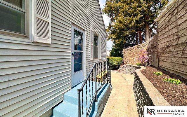 4548 Mason Street, Omaha, NE 68106