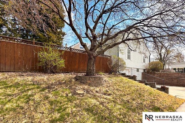 4548 Mason Street, Omaha, NE 68106