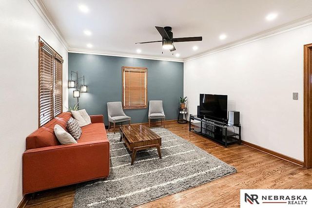 4548 Mason Street, Omaha, NE 68106