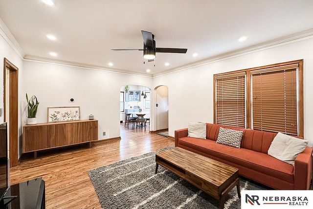 4548 Mason Street, Omaha, NE 68106