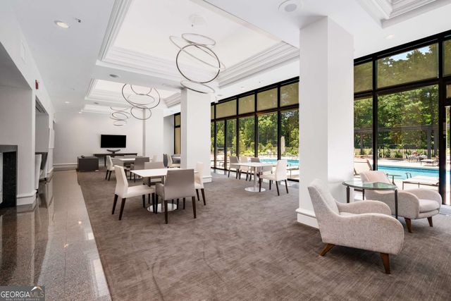 2660 Peachtree Road NW 18G, Atlanta, GA 30305