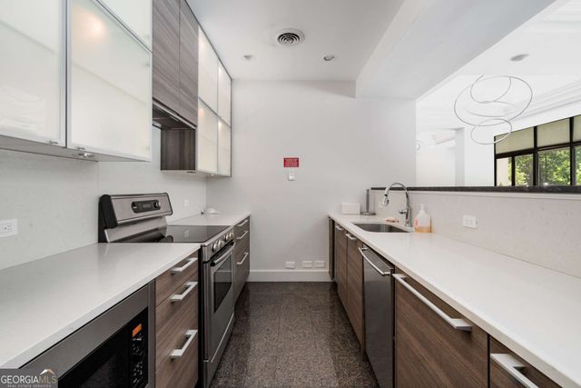 2660 Peachtree Road NW 18G, Atlanta, GA 30305