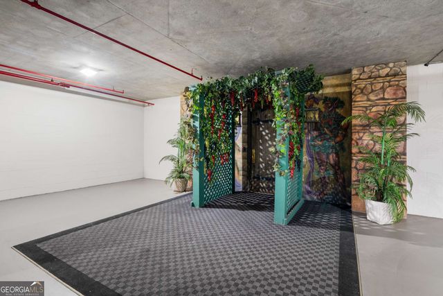 2660 Peachtree Road NW 18G, Atlanta, GA 30305