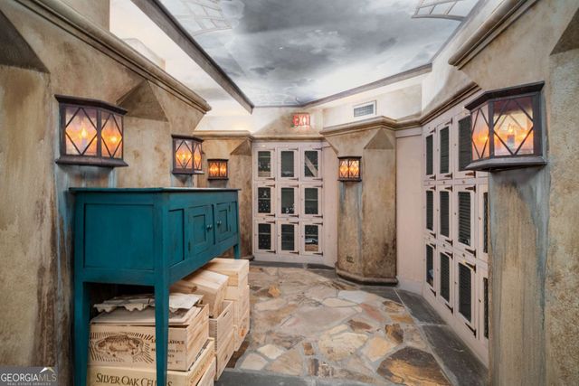 2660 Peachtree Road NW 18G, Atlanta, GA 30305