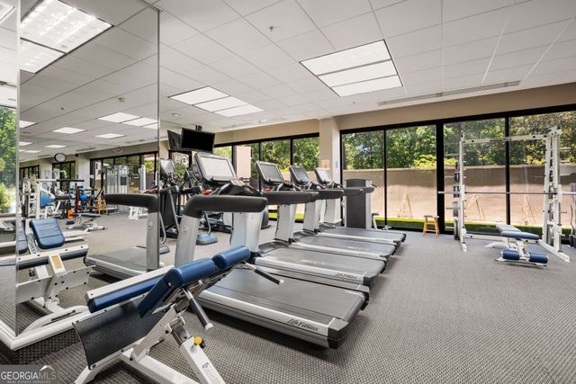 2660 Peachtree Road NW 18G, Atlanta, GA 30305