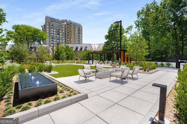 2660 Peachtree Road NW 18G, Atlanta, GA 30305