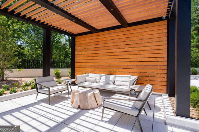 2660 Peachtree Road NW 18G, Atlanta, GA 30305