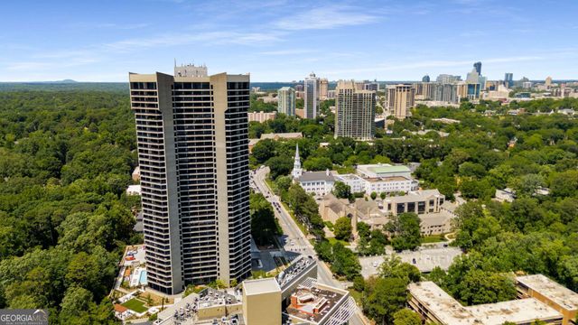 2660 Peachtree Road NW 18G, Atlanta, GA 30305