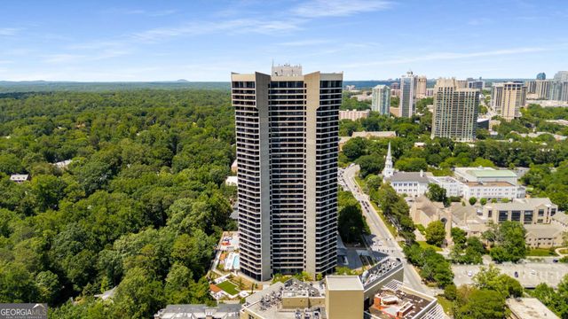 2660 Peachtree Road NW 18G, Atlanta, GA 30305