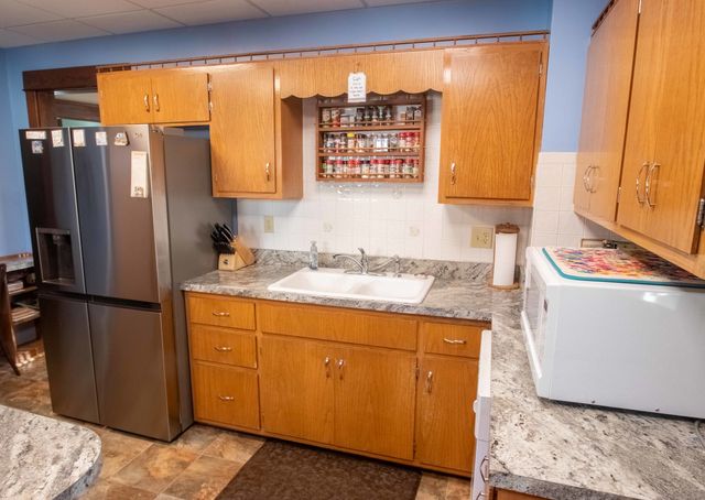 1226 N Walnut Street, Danville, IL 61832