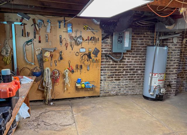 1226 N Walnut Street, Danville, IL 61832