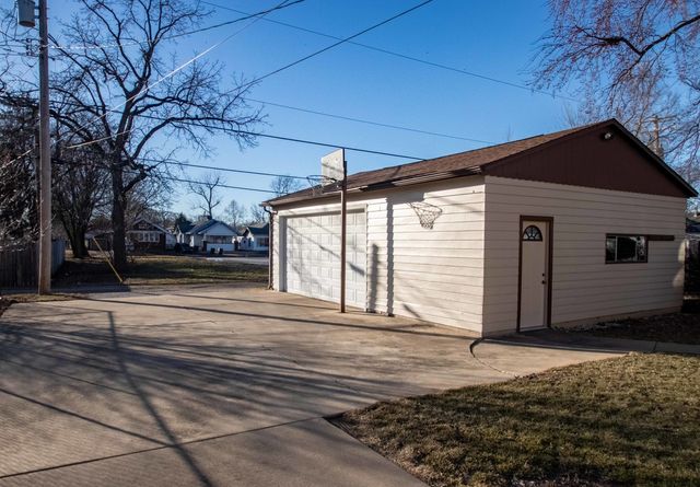 1226 N Walnut Street, Danville, IL 61832