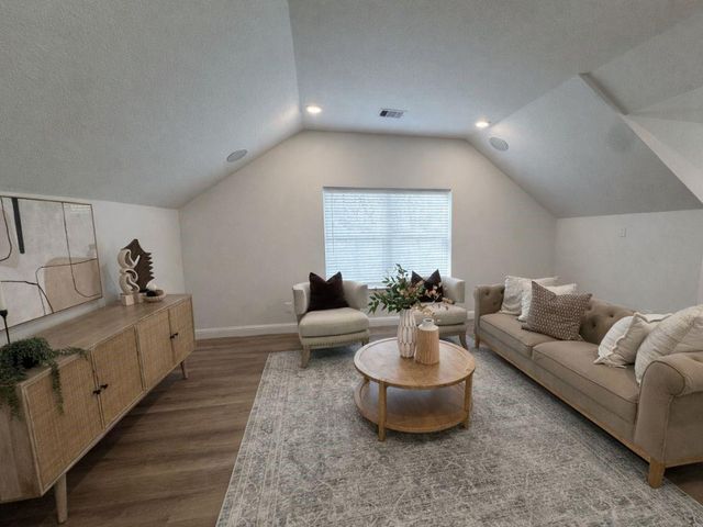 1855 East Lake Drive, Huntsville, TX 77340