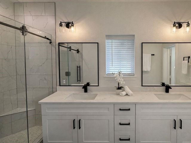 1855 East Lake Drive, Huntsville, TX 77340